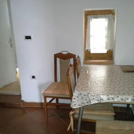 Apartma Jure *